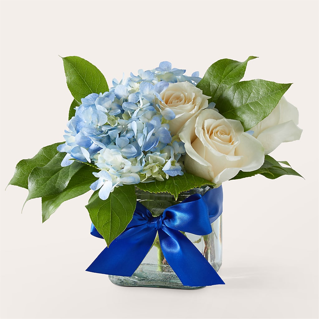 Sky Blue Delight Bouquet – WENDT'S FLORIST & GIFTS, Duncansville PA