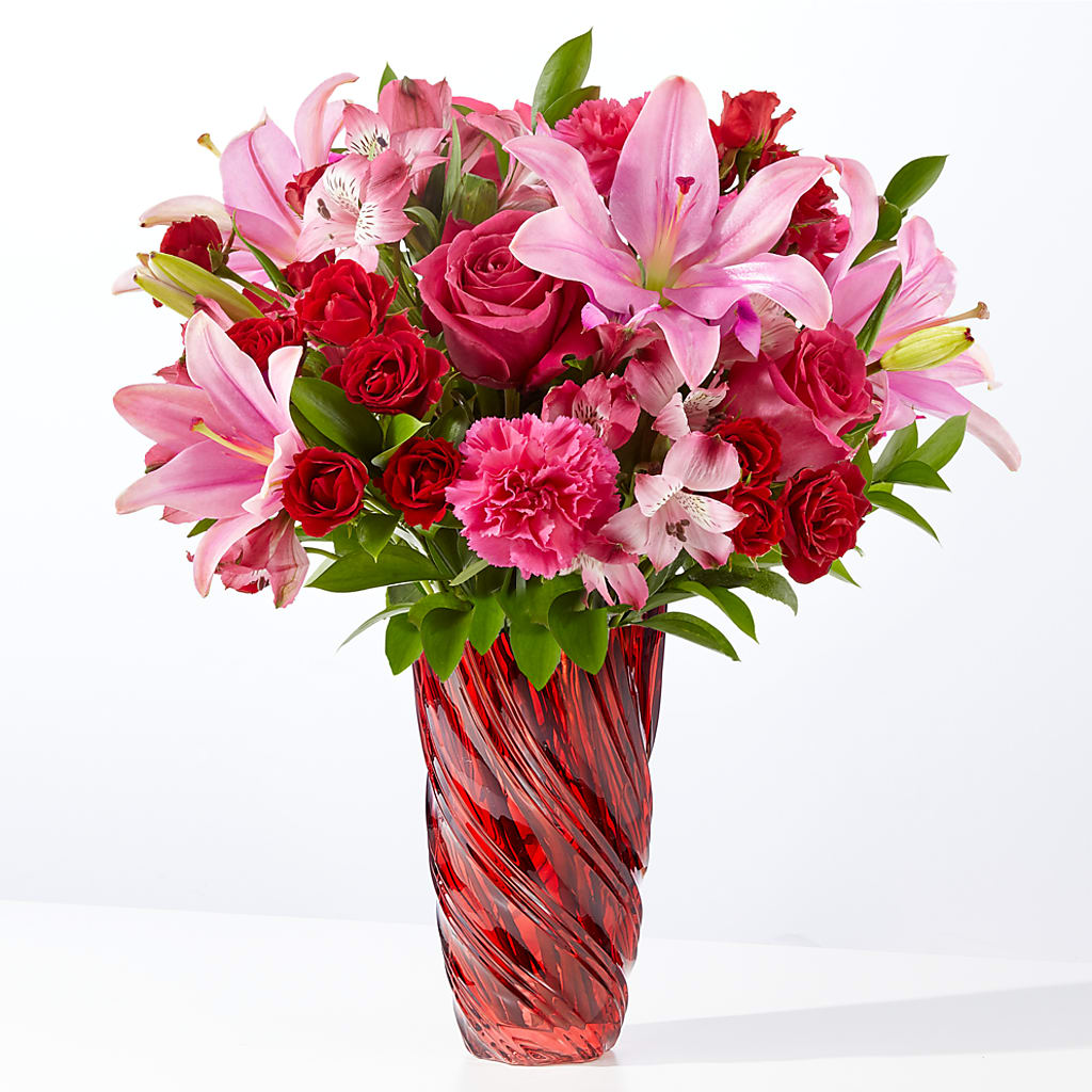 In Love Bouquet with Luxe Swirl Vase – WENDT'S FLORIST & GIFTS, Duncansville PA