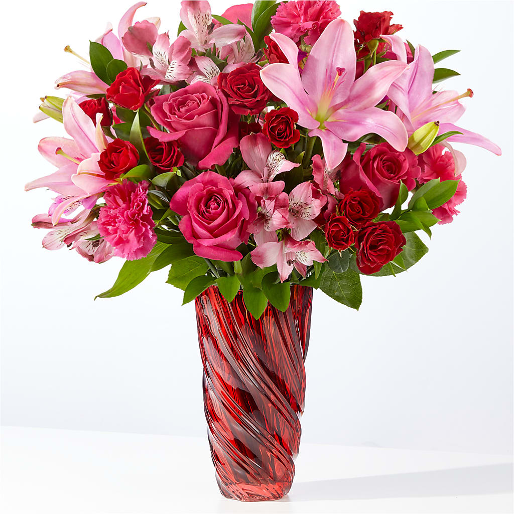 In Love Bouquet with Luxe Swirl Vase – WENDT'S FLORIST & GIFTS, Duncansville PA