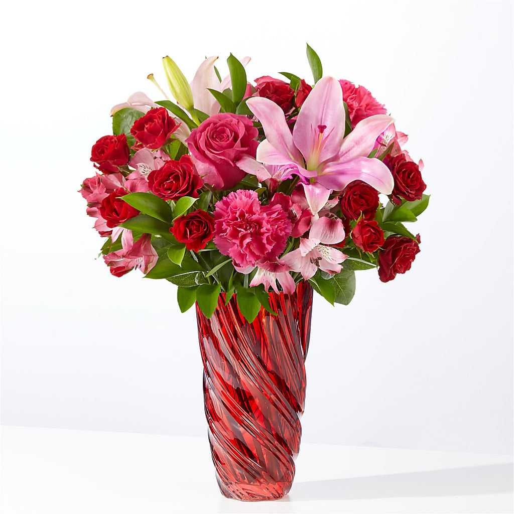 In Love Bouquet with Luxe Swirl Vase – WENDT'S FLORIST & GIFTS, Duncansville PA