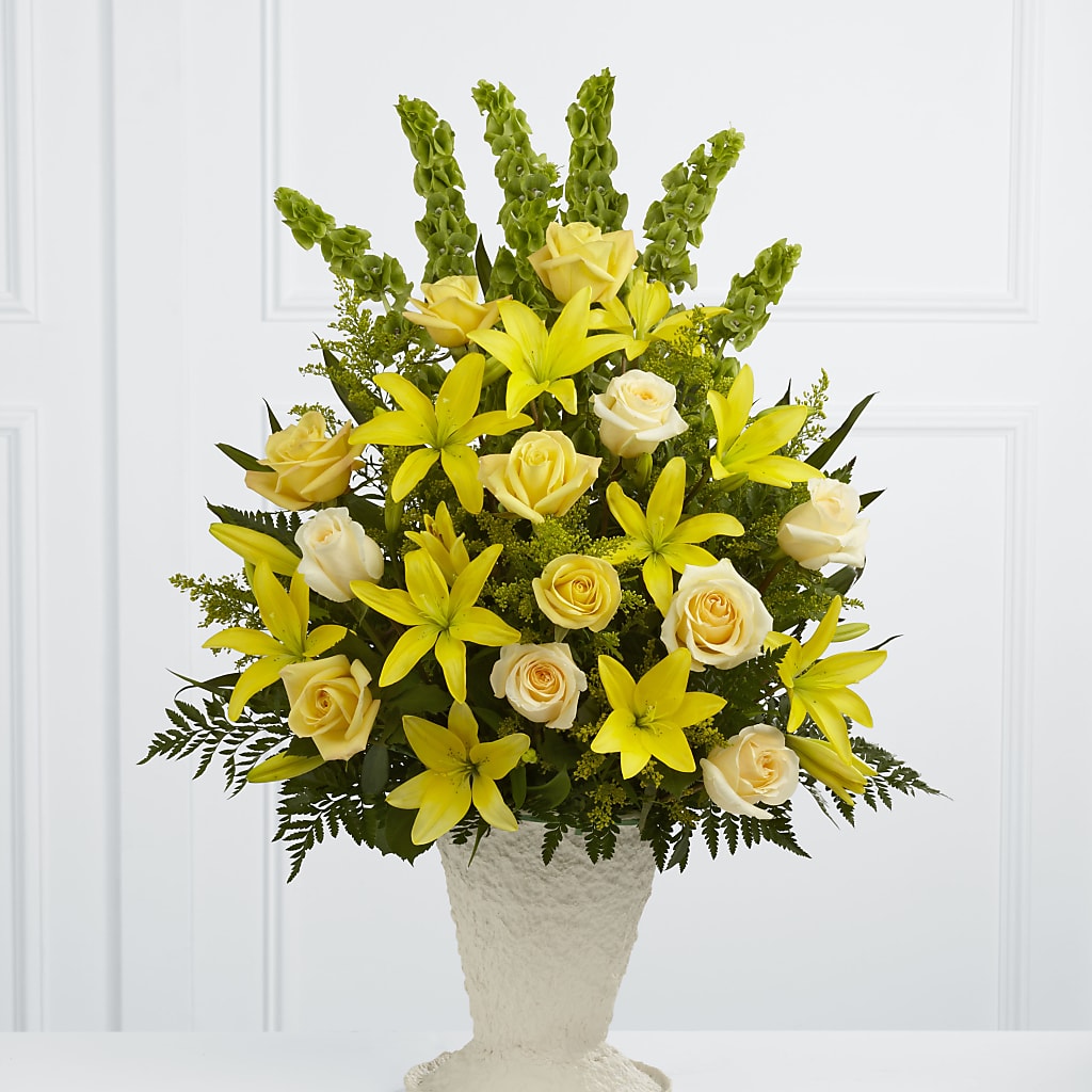 Golden Memories Arrangement – WENDT'S FLORIST & GIFTS, Duncansville PA