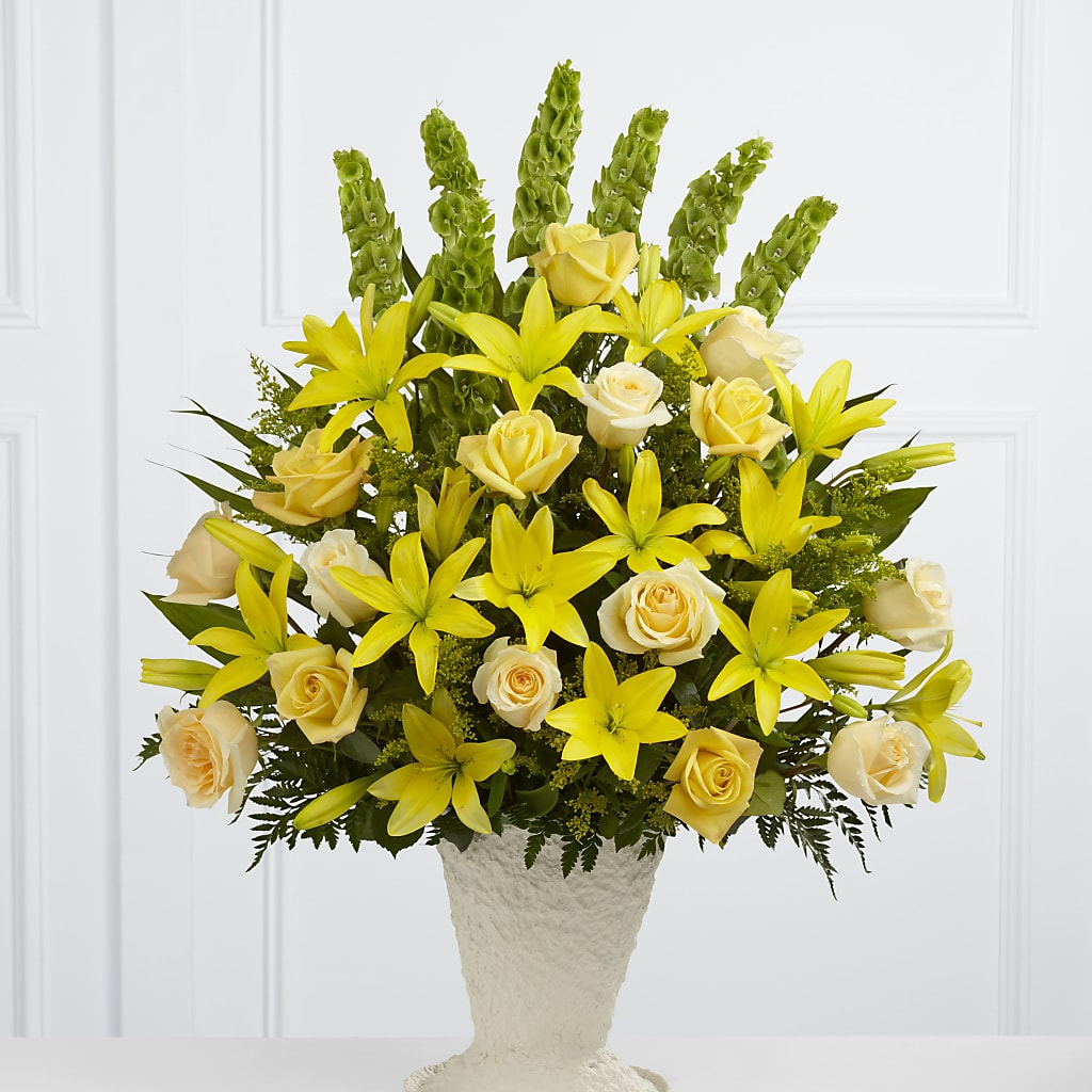 Golden Memories Arrangement – WENDT'S FLORIST & GIFTS, Duncansville PA