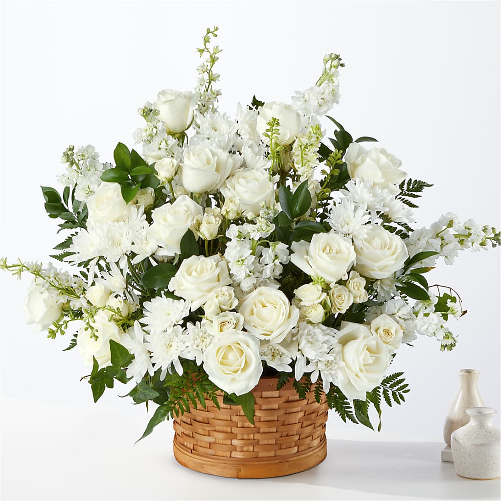 Heartfelt Condolences Arrangement – WENDT'S FLORIST & GIFTS, Duncansville PA