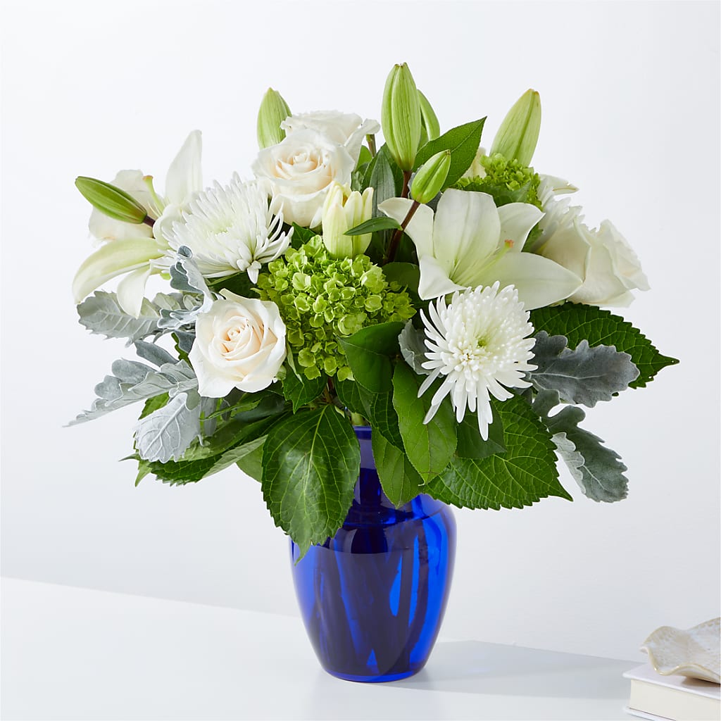 Snowy Dreams Bouquet – WENDT'S FLORIST & GIFTS, Duncansville PA