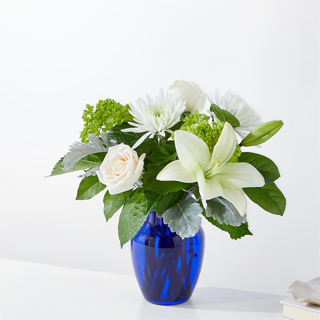 Snowy Dreams Bouquet – WENDT'S FLORIST & GIFTS, Duncansville PA