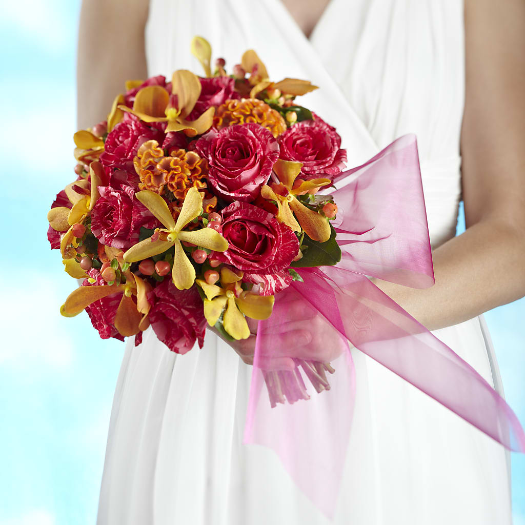 Brilliant Shades of Love Bouquet – WENDT'S FLORIST & GIFTS, Duncansville PA