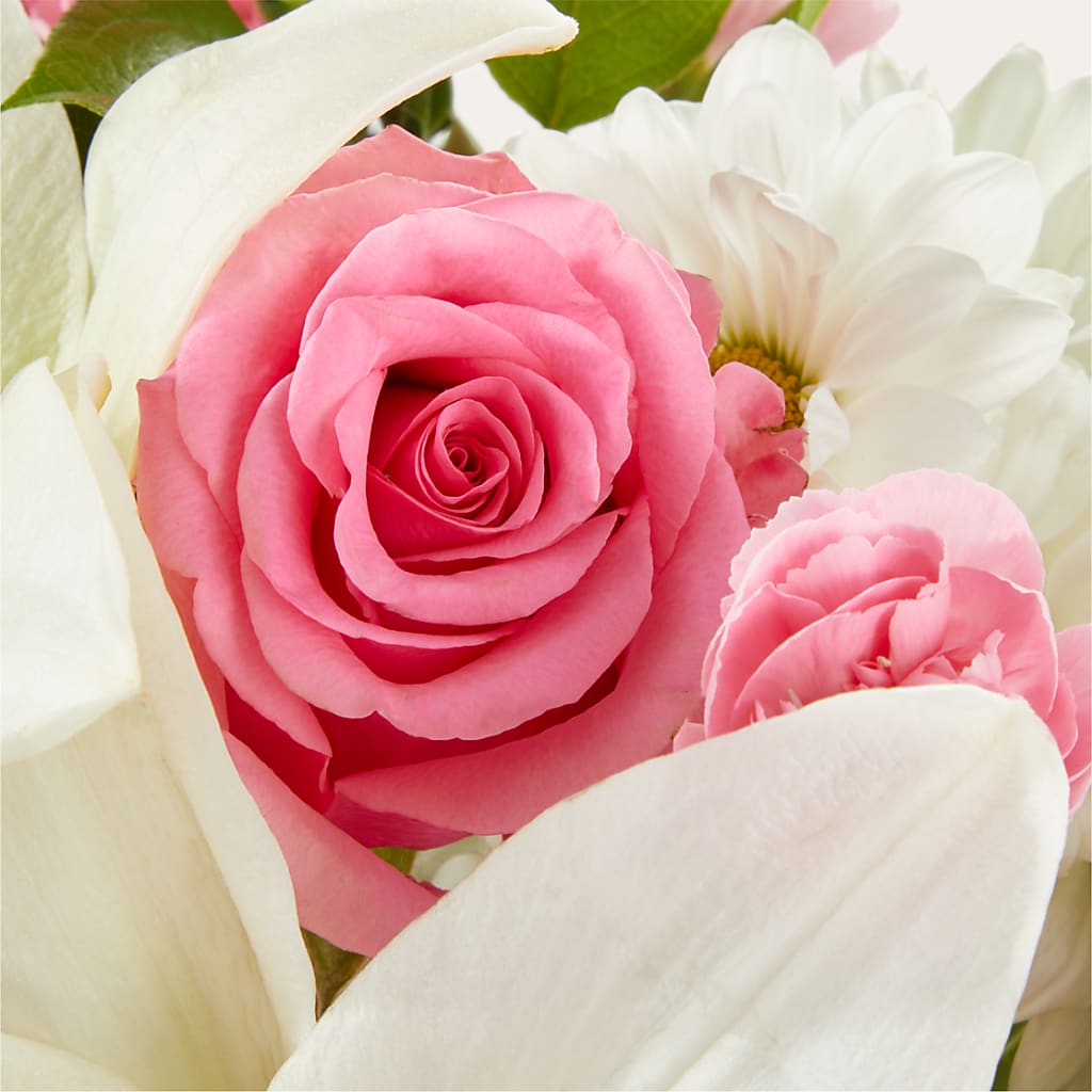 Whispers of Comfort Bouquet – WENDT'S FLORIST & GIFTS, Duncansville PA