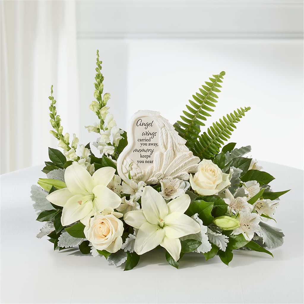 Holding You Close Arrangement – WENDT'S FLORIST & GIFTS, Duncansville PA