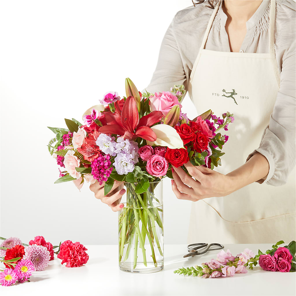 Swooning Over You - A Luxury Florist Original – WENDT'S FLORIST & GIFTS, Duncansville PA