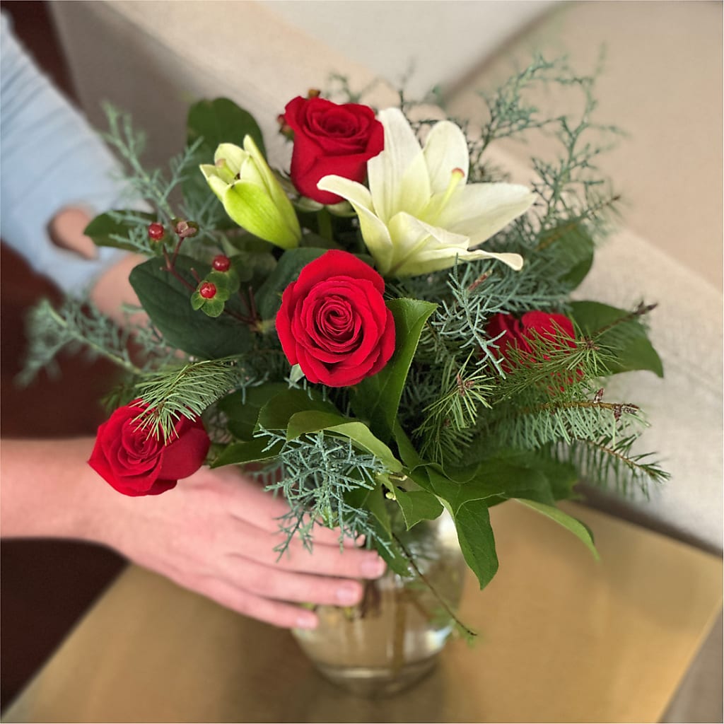 Glittering Lights Bouquet – WENDT'S FLORIST & GIFTS, Duncansville PA