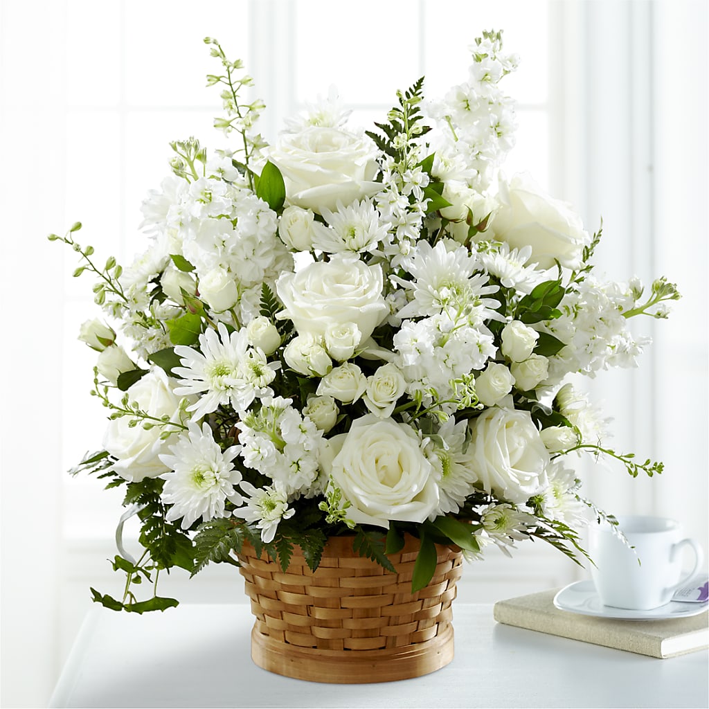 Heartfelt Condolences Arrangement – WENDT'S FLORIST & GIFTS, Duncansville PA