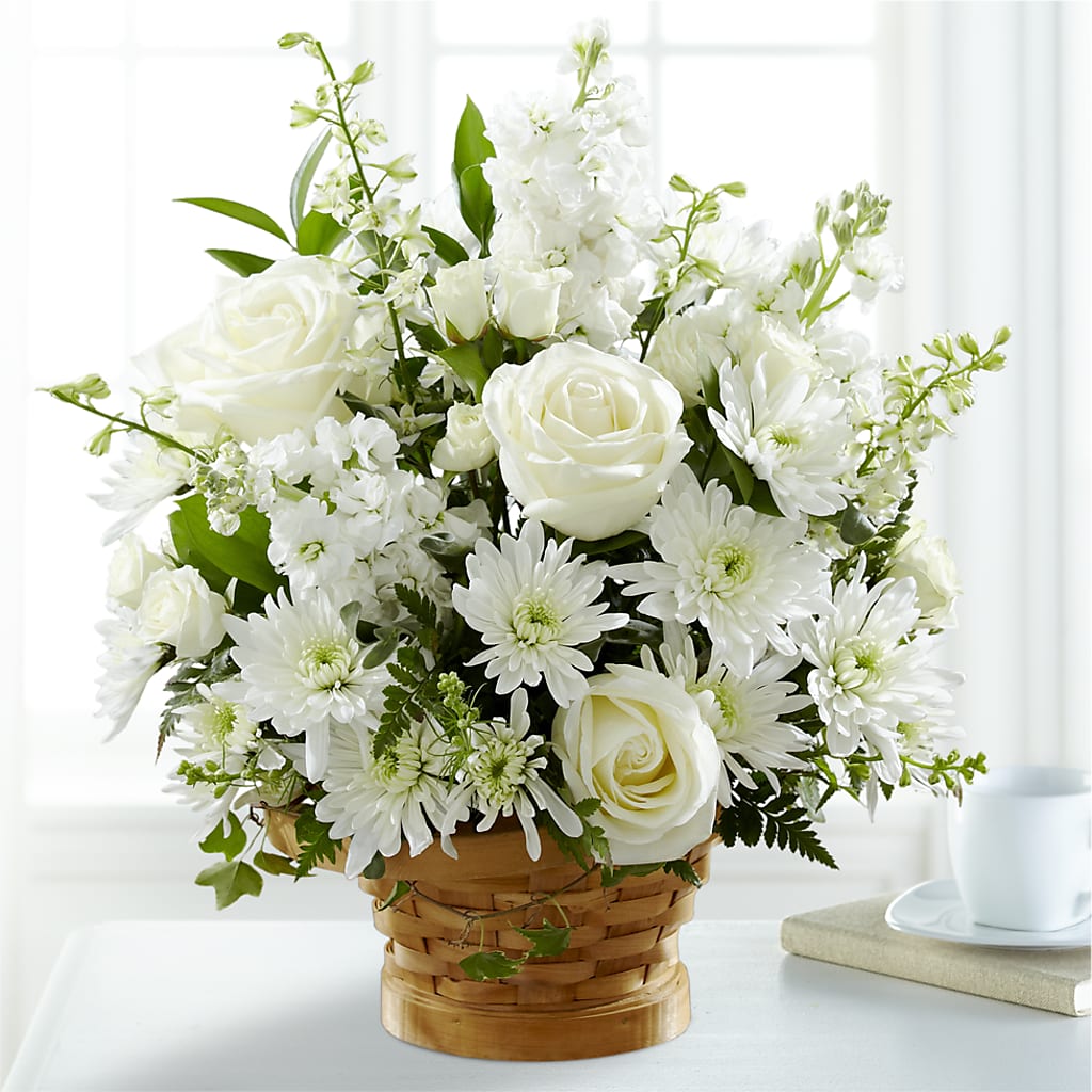 Heartfelt Condolences Arrangement – WENDT'S FLORIST & GIFTS, Duncansville PA