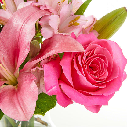 Lots of Love Bouquet – WENDT'S FLORIST & GIFTS, Duncansville PA