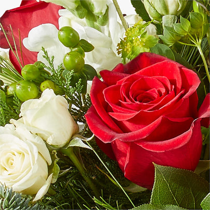 Deck the Halls Bouquet – WENDT'S FLORIST & GIFTS, Duncansville PA