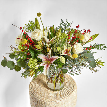 Berry & Bright Bouquet – WENDT'S FLORIST & GIFTS, Duncansville PA