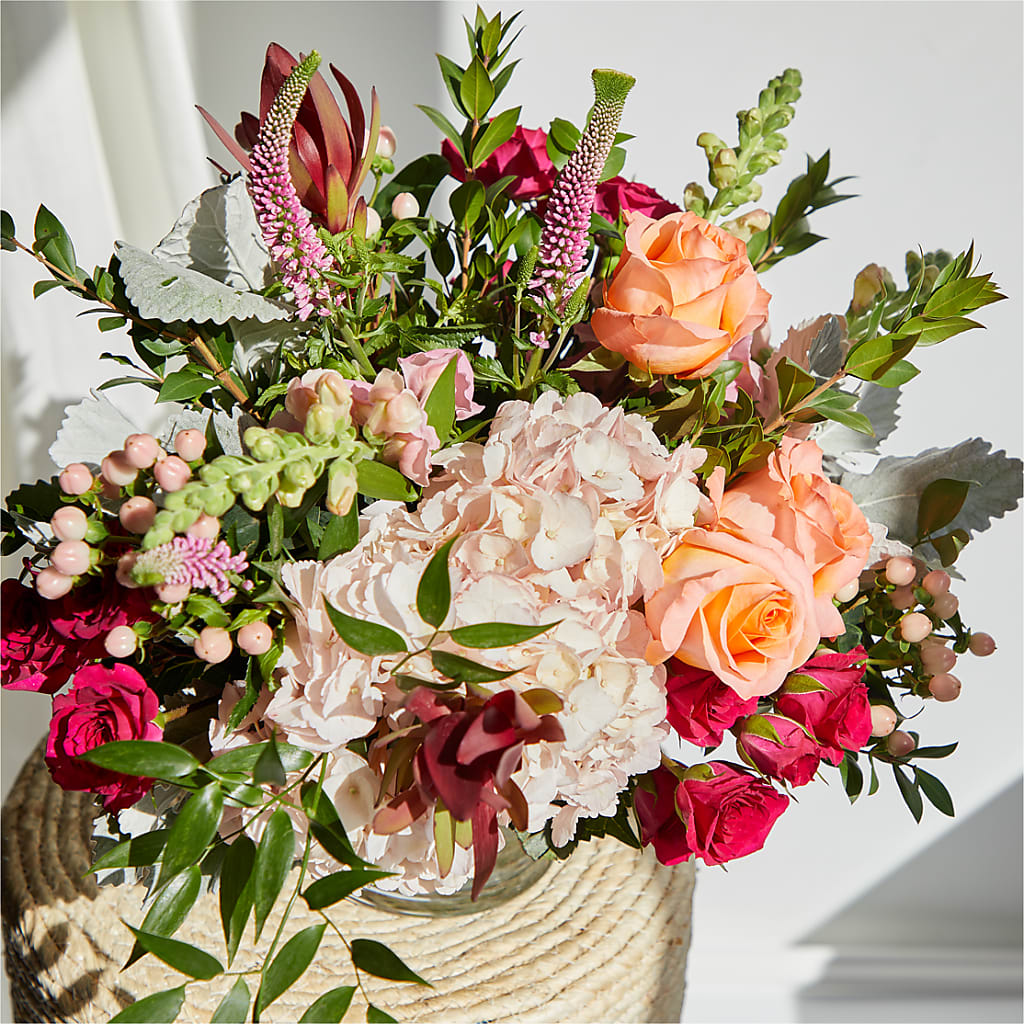 Glitz & Glam Bouquet – WENDT'S FLORIST & GIFTS, Duncansville PA