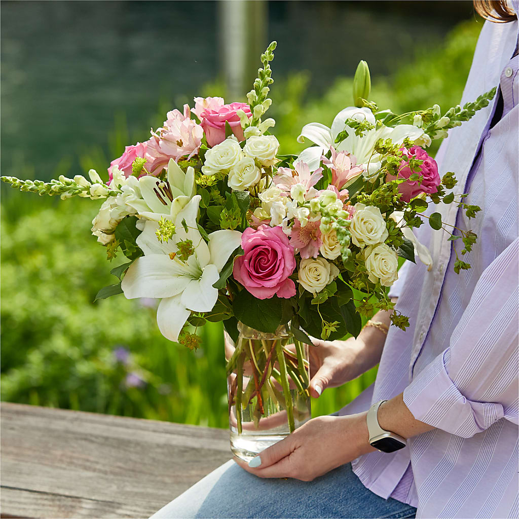 Fondly Bouquet – WENDT'S FLORIST & GIFTS, Duncansville PA